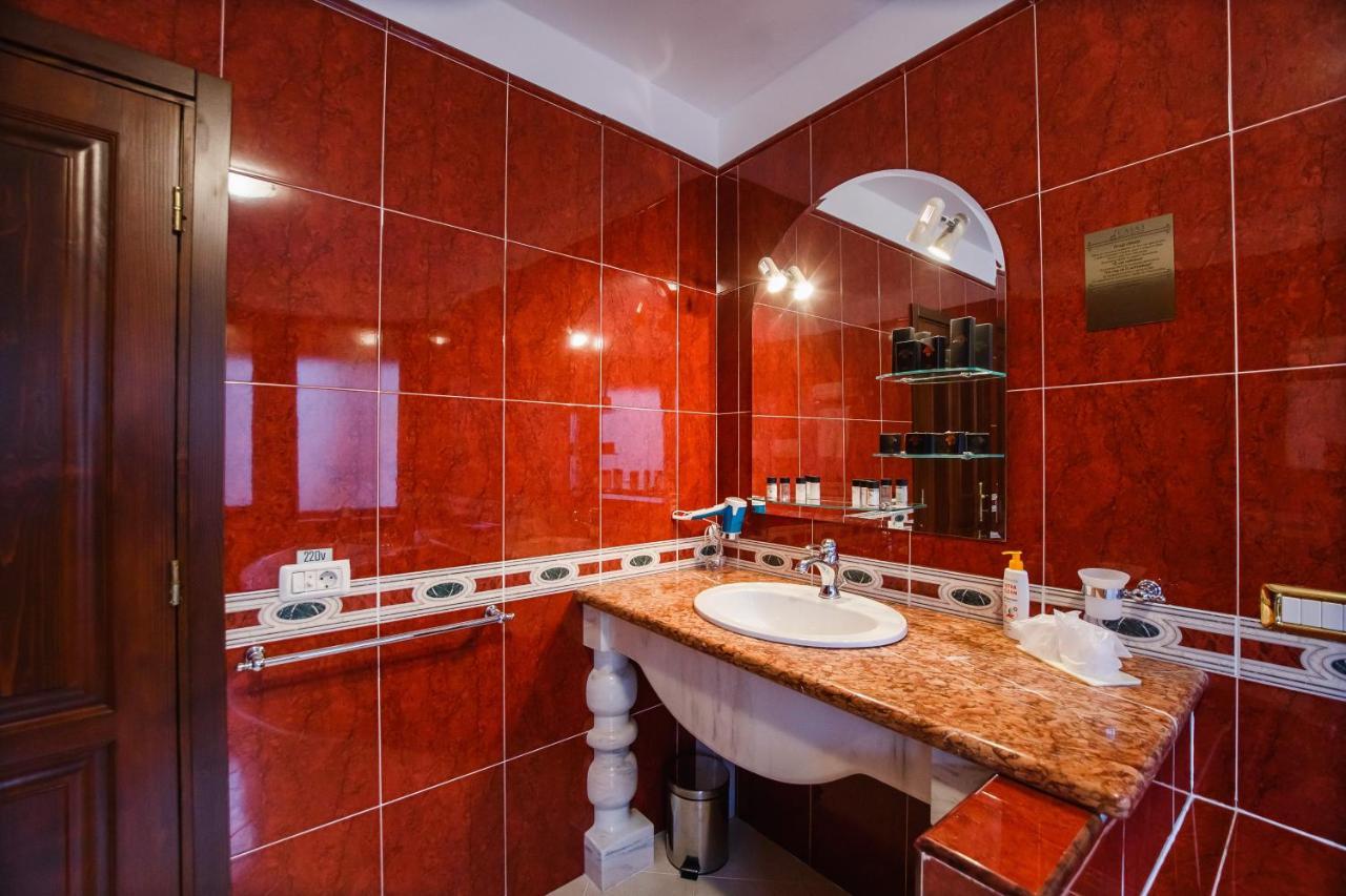 Casa 3 Guesthouse Орадя Екстер'єр фото