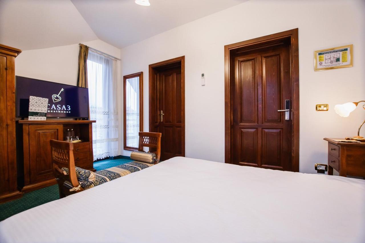 Casa 3 Guesthouse Орадя Екстер'єр фото